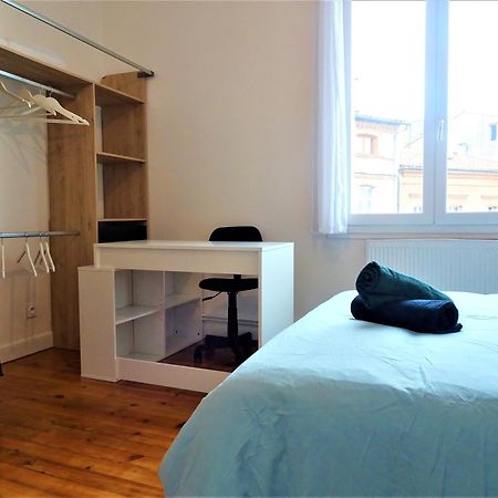 מונטובן Chambre Privee Et Spacieuse Au Sein D'Un Logement Partage - Central, Quartier Villebourbon - 3 Chambres Doubles - 2 Balcons - Places De Stationnements Gratuites - 5 Min A Pied Gare Et Hypercentre מראה חיצוני תמונה