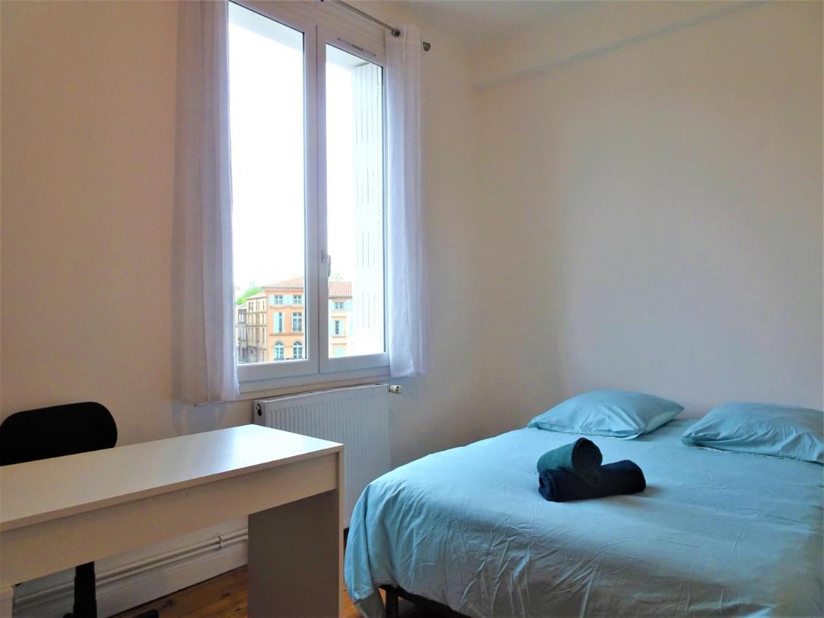 מונטובן Chambre Privee Et Spacieuse Au Sein D'Un Logement Partage - Central, Quartier Villebourbon - 3 Chambres Doubles - 2 Balcons - Places De Stationnements Gratuites - 5 Min A Pied Gare Et Hypercentre מראה חיצוני תמונה