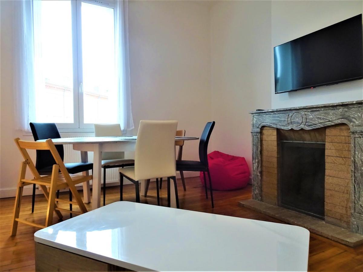 מונטובן Chambre Privee Et Spacieuse Au Sein D'Un Logement Partage - Central, Quartier Villebourbon - 3 Chambres Doubles - 2 Balcons - Places De Stationnements Gratuites - 5 Min A Pied Gare Et Hypercentre מראה חיצוני תמונה