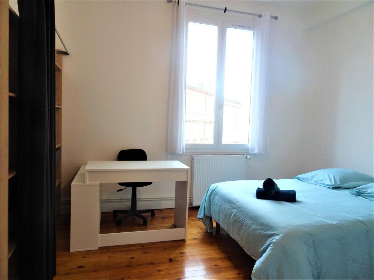 מונטובן Chambre Privee Et Spacieuse Au Sein D'Un Logement Partage - Central, Quartier Villebourbon - 3 Chambres Doubles - 2 Balcons - Places De Stationnements Gratuites - 5 Min A Pied Gare Et Hypercentre מראה חיצוני תמונה