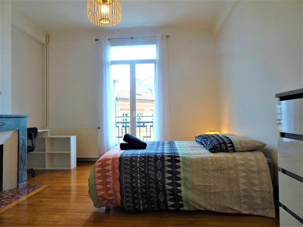 מונטובן Chambre Privee Et Spacieuse Au Sein D'Un Logement Partage - Central, Quartier Villebourbon - 3 Chambres Doubles - 2 Balcons - Places De Stationnements Gratuites - 5 Min A Pied Gare Et Hypercentre מראה חיצוני תמונה