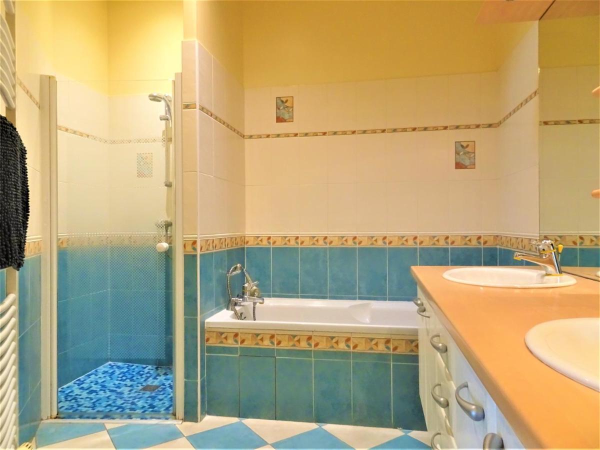 מונטובן Chambre Privee Et Spacieuse Au Sein D'Un Logement Partage - Central, Quartier Villebourbon - 3 Chambres Doubles - 2 Balcons - Places De Stationnements Gratuites - 5 Min A Pied Gare Et Hypercentre מראה חיצוני תמונה