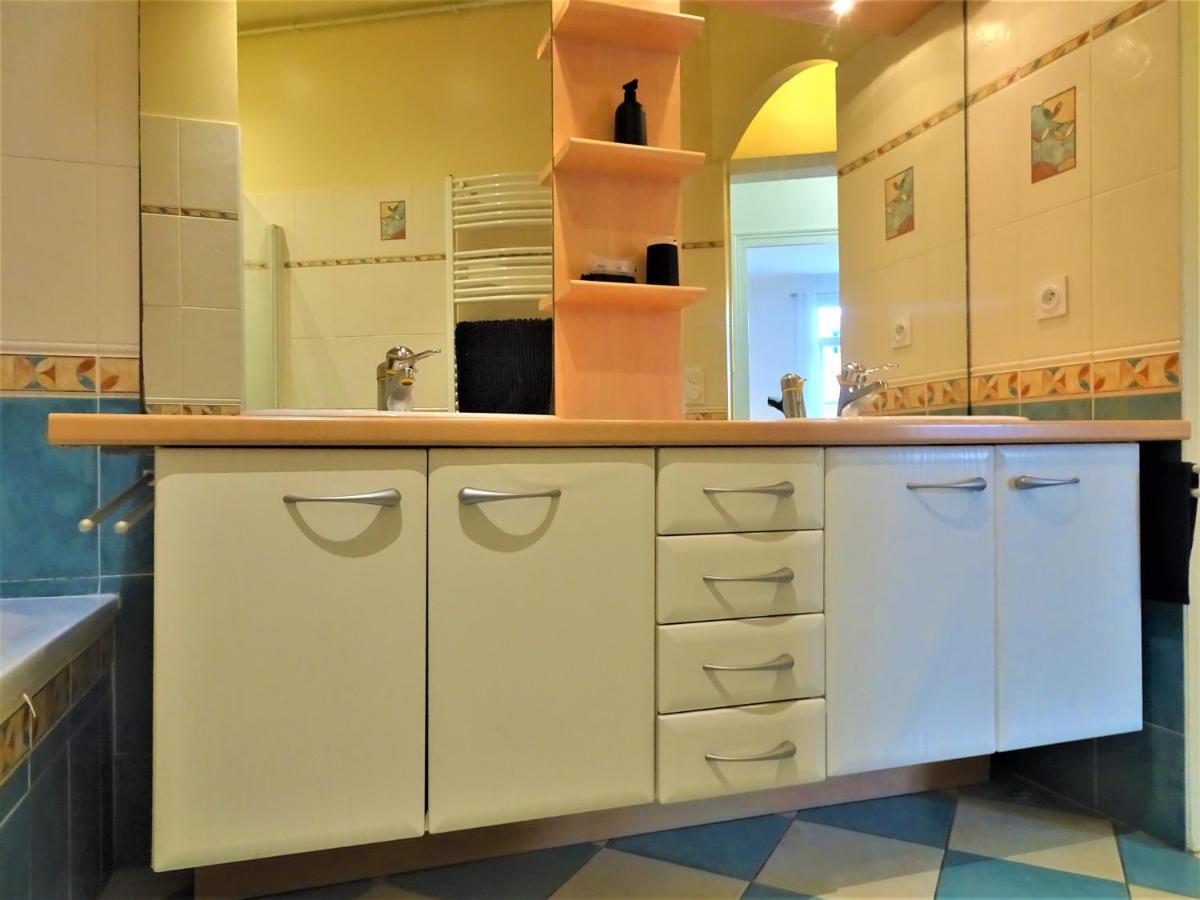 מונטובן Chambre Privee Et Spacieuse Au Sein D'Un Logement Partage - Central, Quartier Villebourbon - 3 Chambres Doubles - 2 Balcons - Places De Stationnements Gratuites - 5 Min A Pied Gare Et Hypercentre מראה חיצוני תמונה