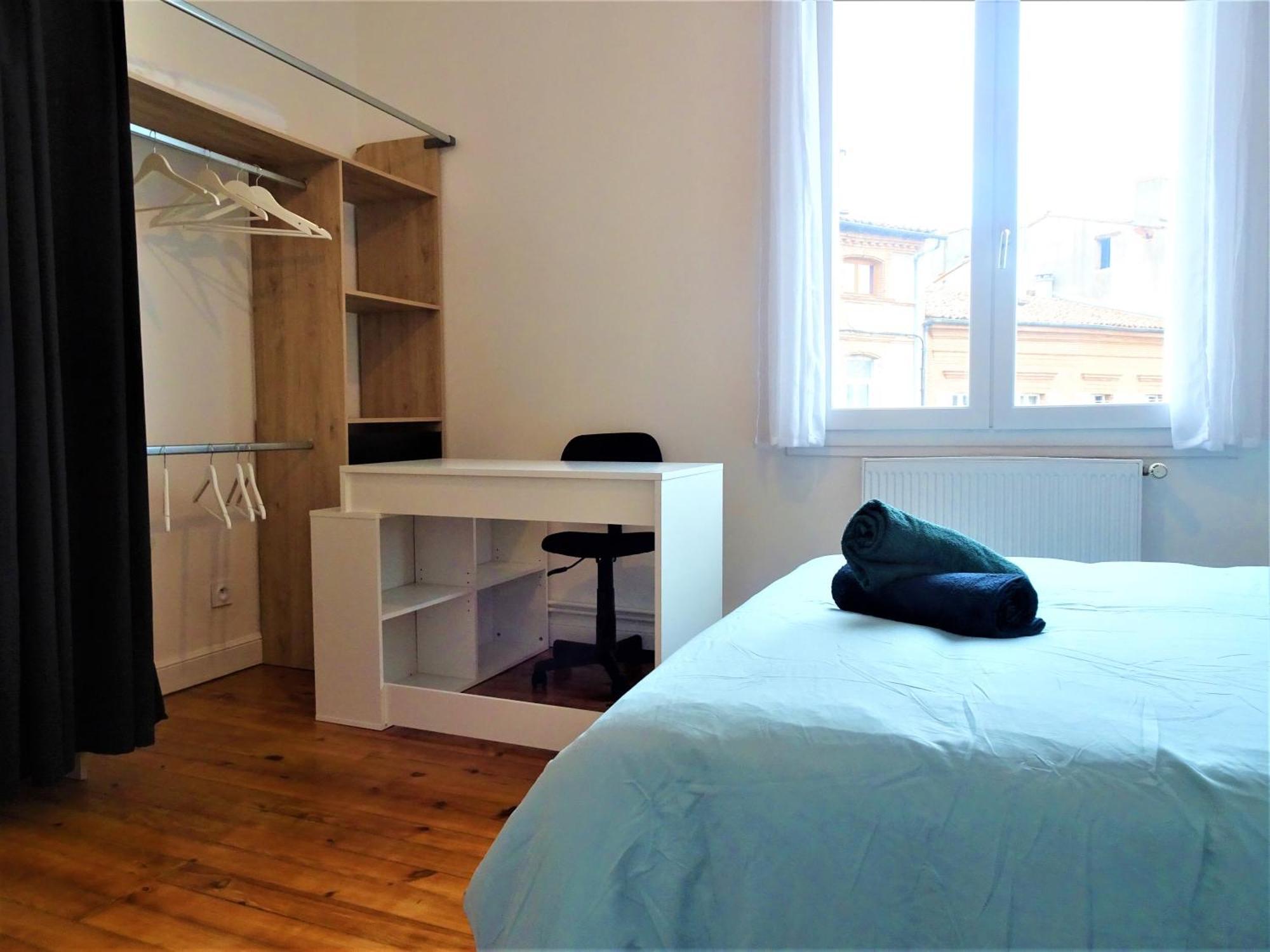 מונטובן Chambre Privee Et Spacieuse Au Sein D'Un Logement Partage - Central, Quartier Villebourbon - 3 Chambres Doubles - 2 Balcons - Places De Stationnements Gratuites - 5 Min A Pied Gare Et Hypercentre מראה חיצוני תמונה